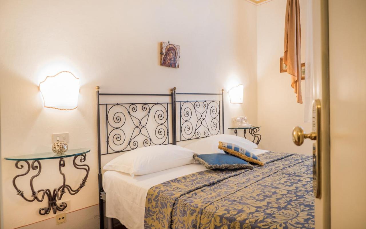B&B Piccolo Hotel Кортона Экстерьер фото