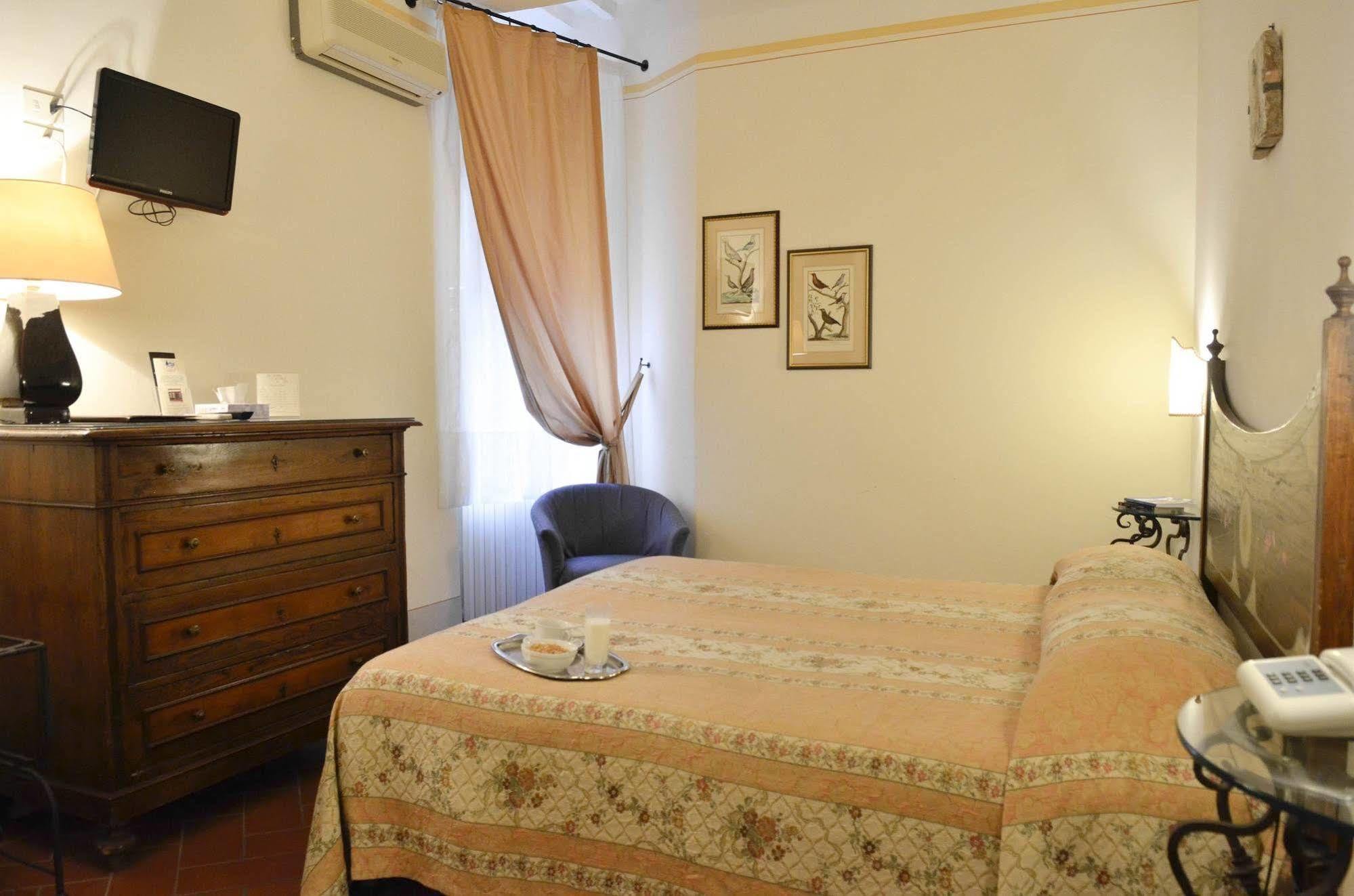 B&B Piccolo Hotel Кортона Экстерьер фото